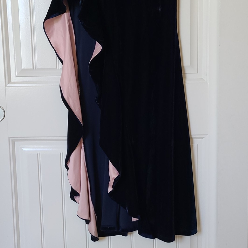 Windsor Formal dress - Picture 4 of 9